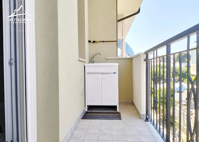 Acqua Rc13 アパート *